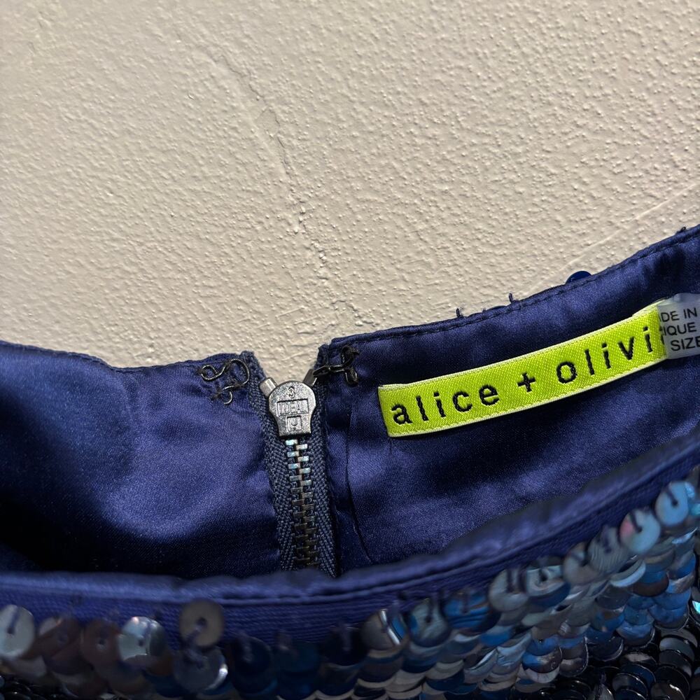 Alice + Olivia Sequin Mini Skirt Blue - Size: 4 - Picture 7 of 9